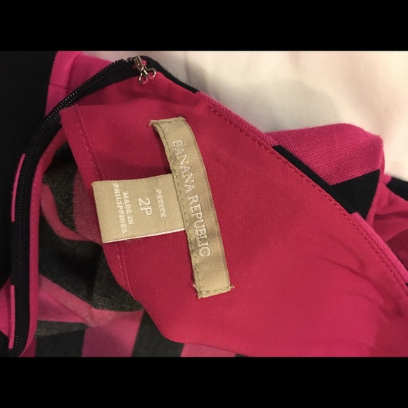 Banana Republic Pink and Navy Flounce dress EUC - Picture 6 of 7
